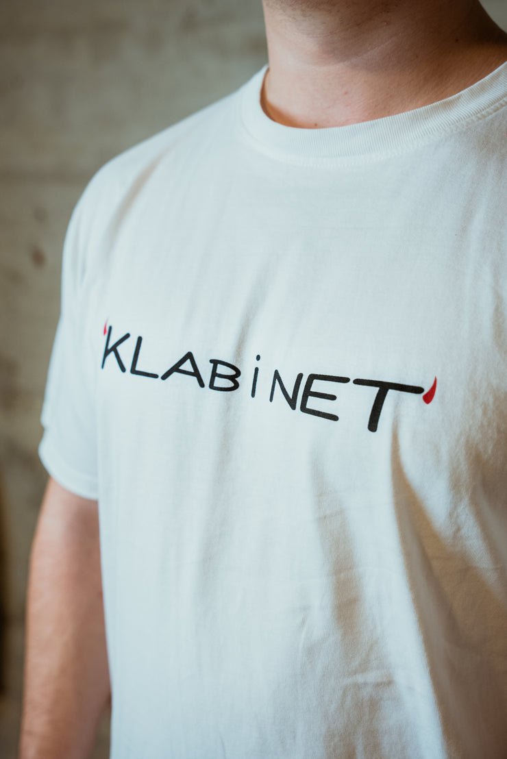 „KLABINET“ T-Shirt White Edition